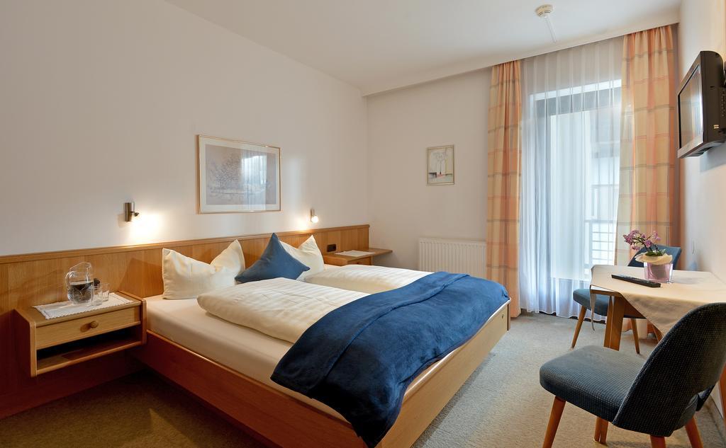 Hotel Garni Jennewein マイヤーホーフェン 部屋 写真