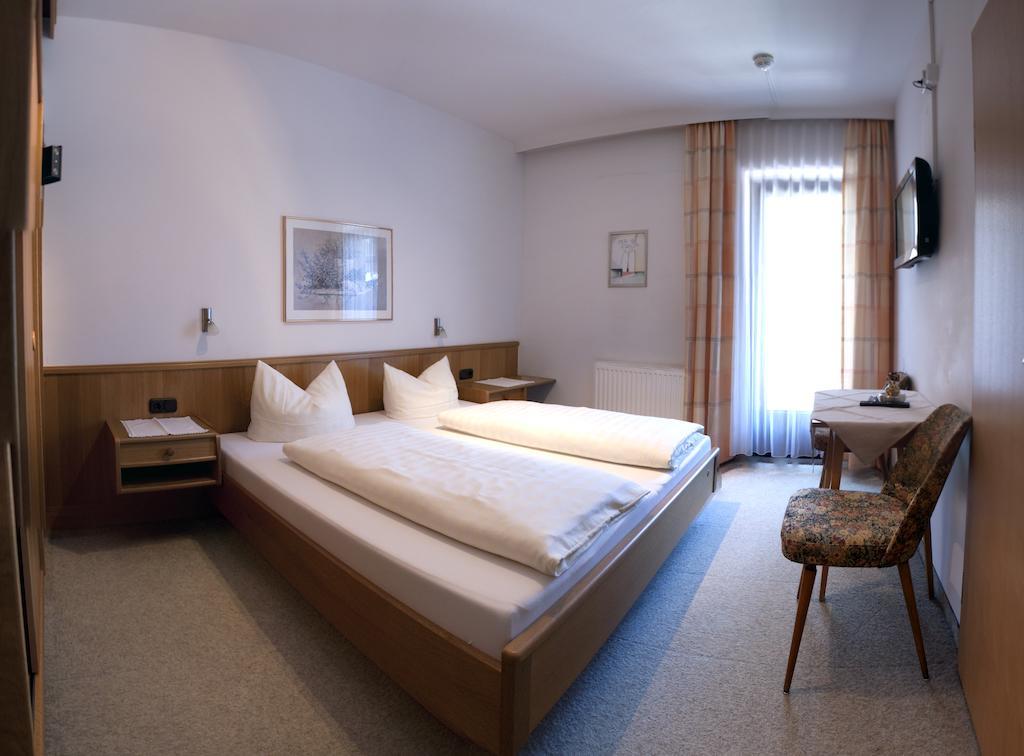 Hotel Garni Jennewein マイヤーホーフェン 部屋 写真