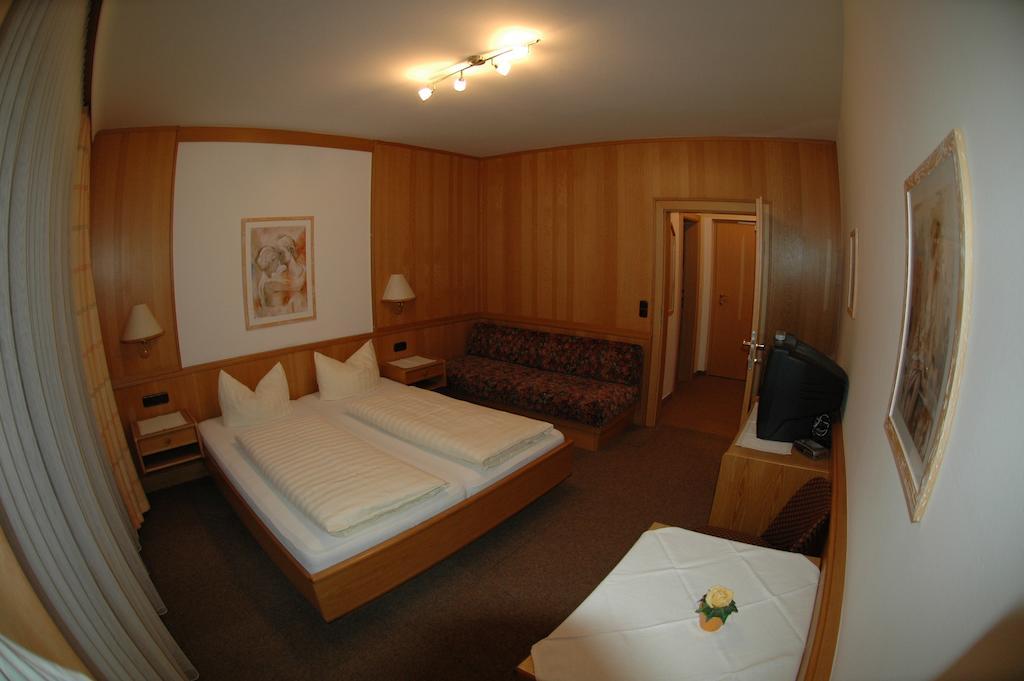 Hotel Garni Jennewein マイヤーホーフェン 部屋 写真